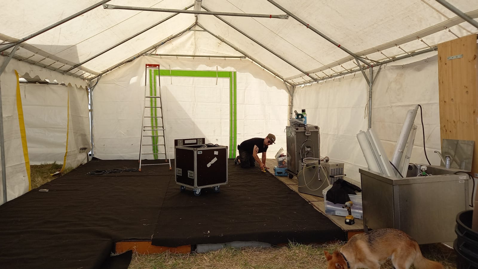 Le bar de la guinguette